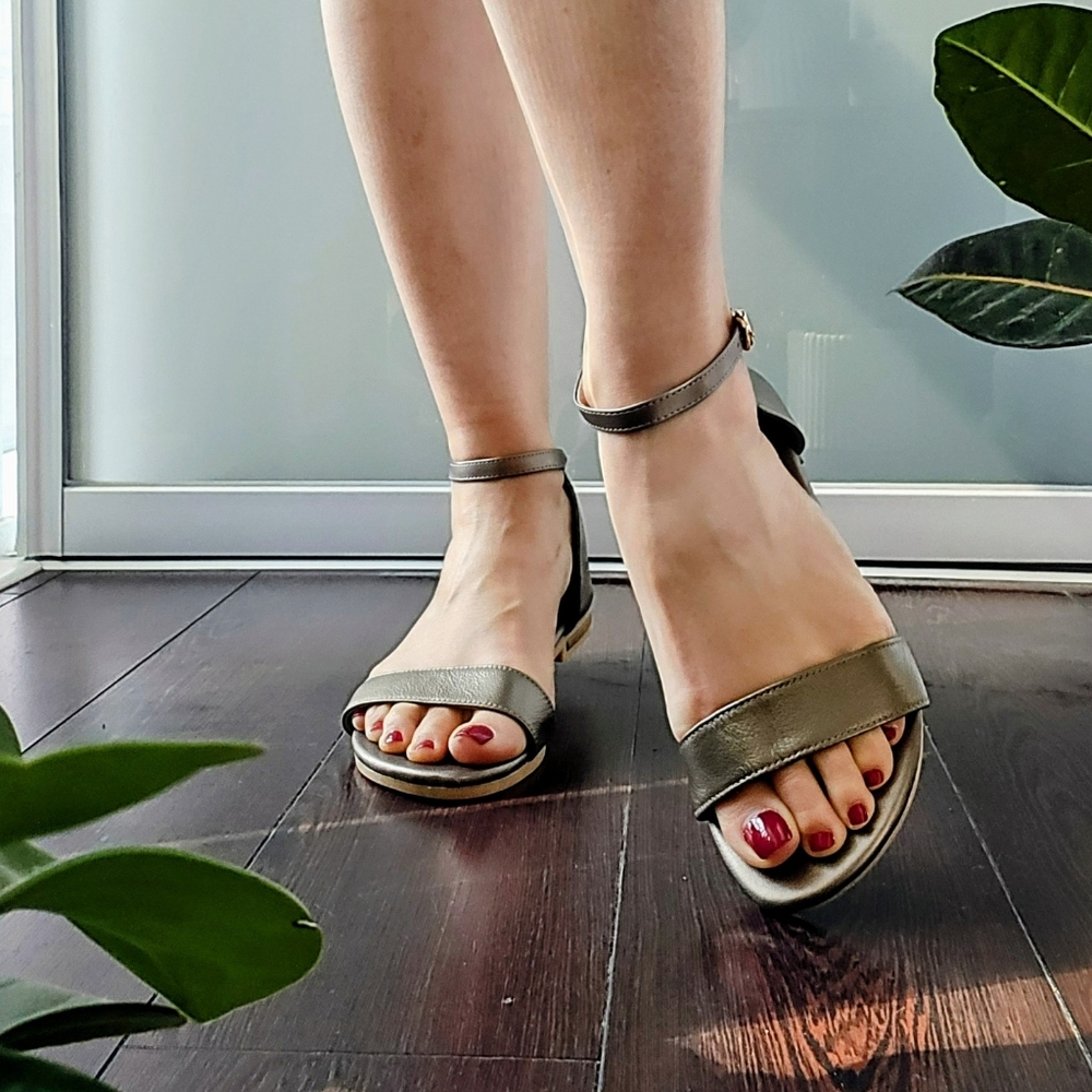 Metallic Bronze Leather Sandals size 7.5